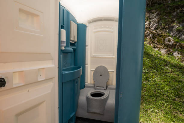 Portable bathroom rental in Waukon, IA