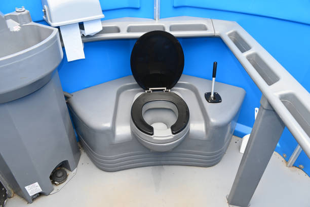 Best High-end porta potty rental  in Waukon, IA